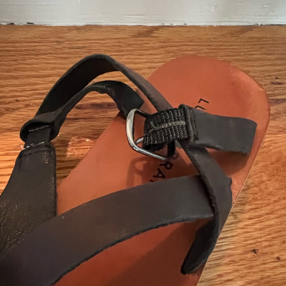 Lucky Brand-Women’s Black Sandals - Picture 3 of 6
